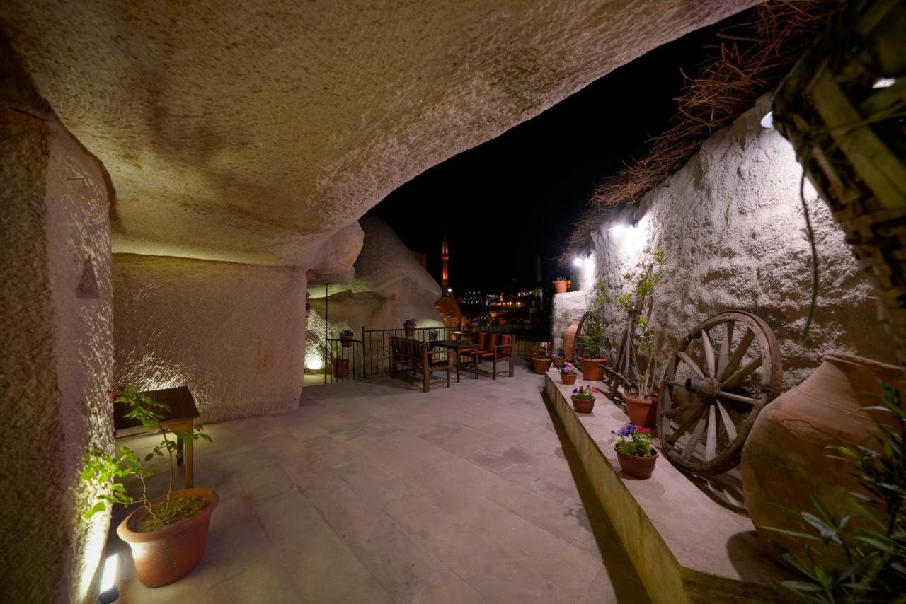 Adelya Cave Hotel เกอเรเม ภายนอก รูปภาพ