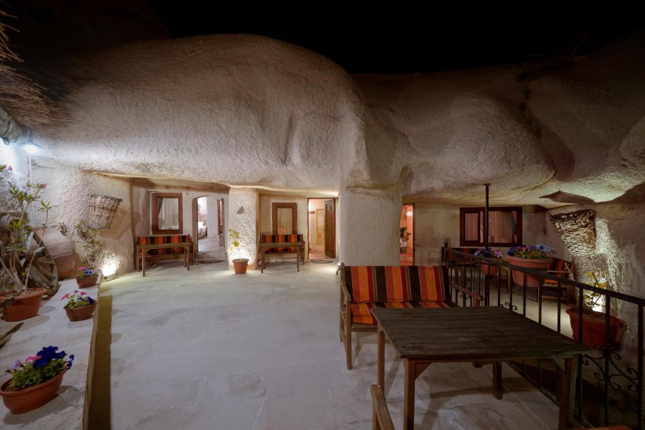 Adelya Cave Hotel เกอเรเม ภายนอก รูปภาพ