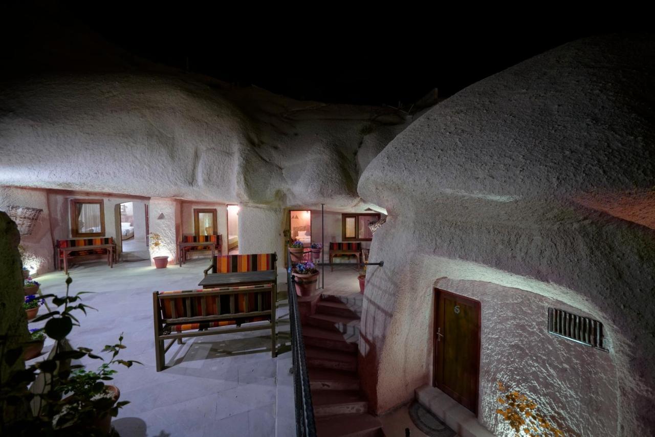 Adelya Cave Hotel เกอเรเม ภายนอก รูปภาพ