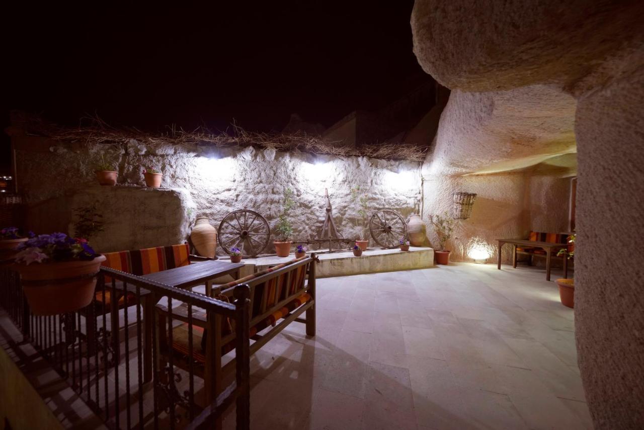 Adelya Cave Hotel เกอเรเม ภายนอก รูปภาพ